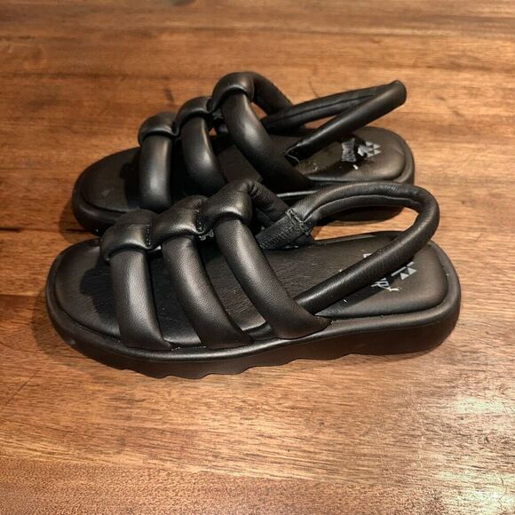 NWOB Cougar Juliana Sandal - Picture 4 of 9